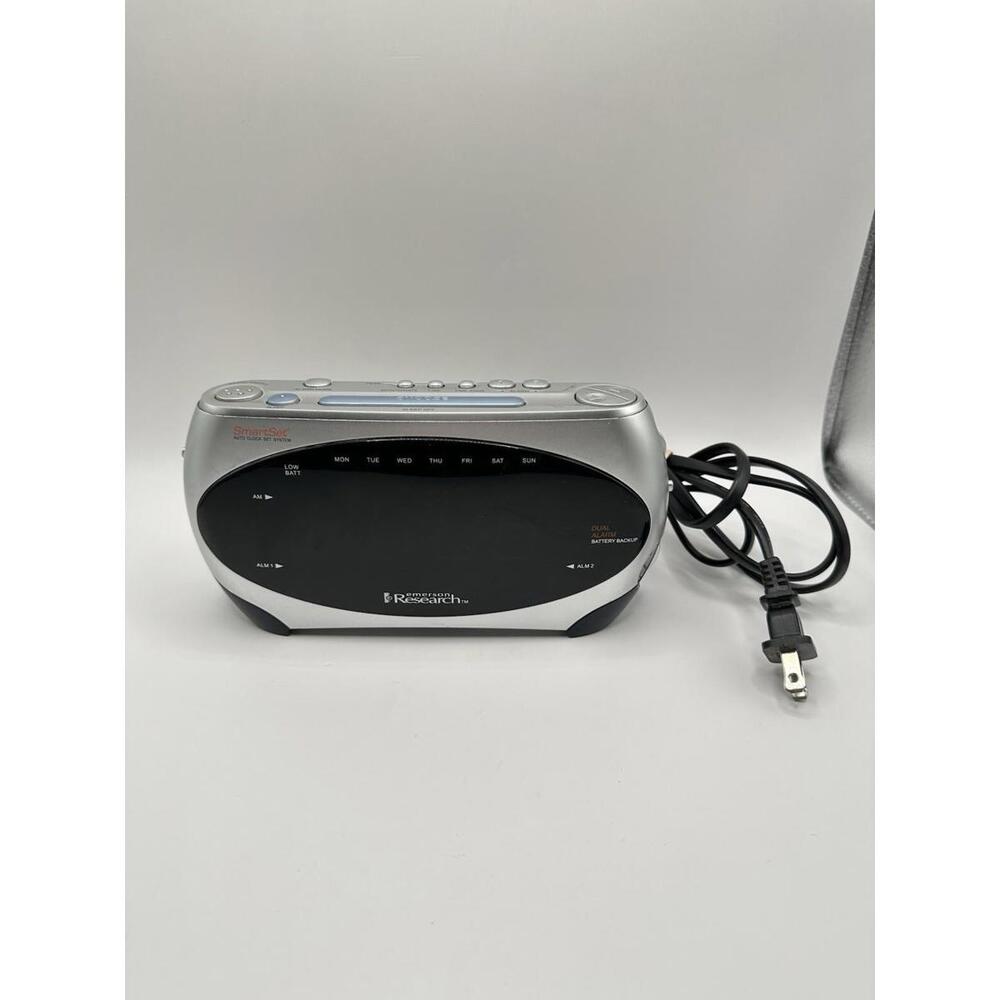Emerson Research Smart Set Jumbo Display Dual Alarm Clock AM/FM Radio CKS1862